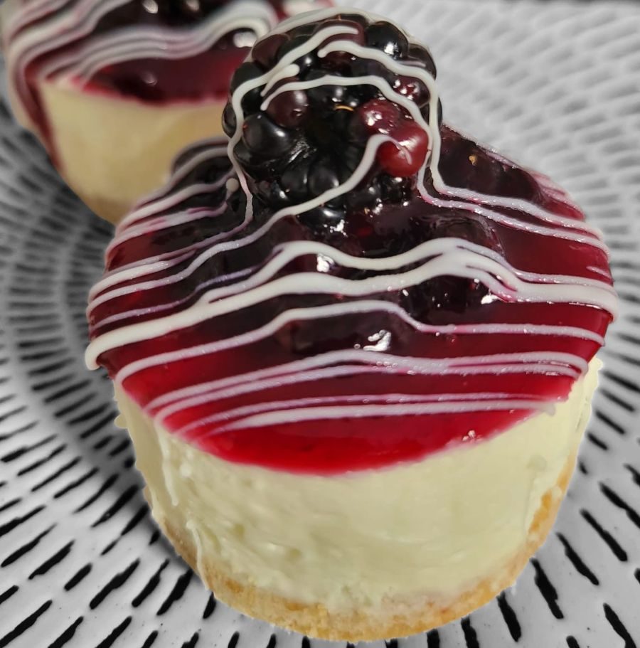 Mini white chocolate mousse cakes